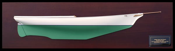 Ticonderoga half hull model built by Abordage