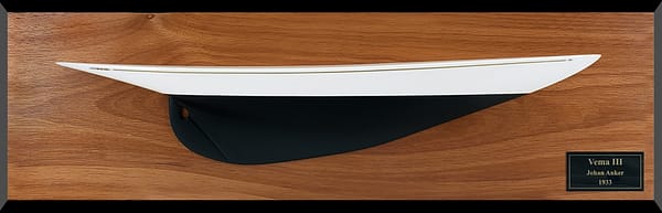 Vema III custom half hull