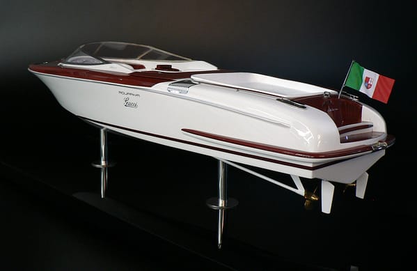 Riva Aquariva 2000 ship model