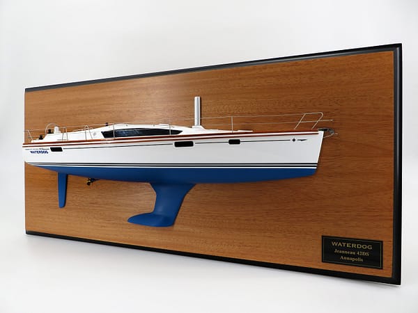 Jeanneau DS42 custom half model with deck details