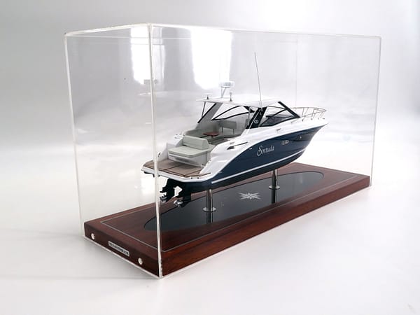 Sea Ray 320 Sundancer 2020 custom desk model