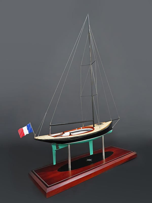 Rosewest Cape Cod 9 mt, varnished wood version, Custom Model