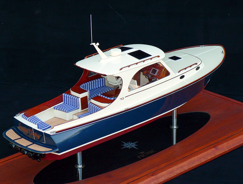 Seacraft Classics Power Boat