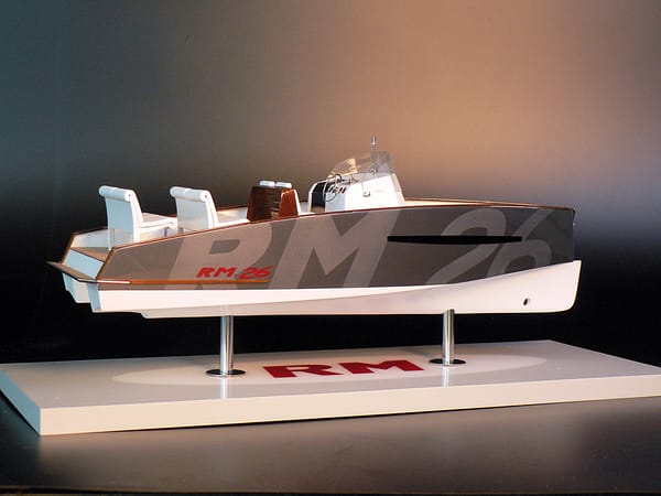 RM 26 Boat Model by Abordage
