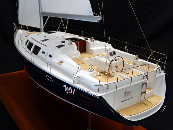 Jeanneau 43 DS boat model by Abordage