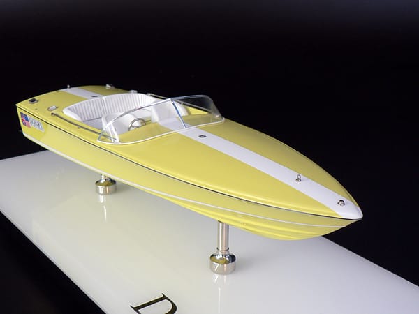 DONZI 18 MODEL BOAT BUILT BY ABORDAGE