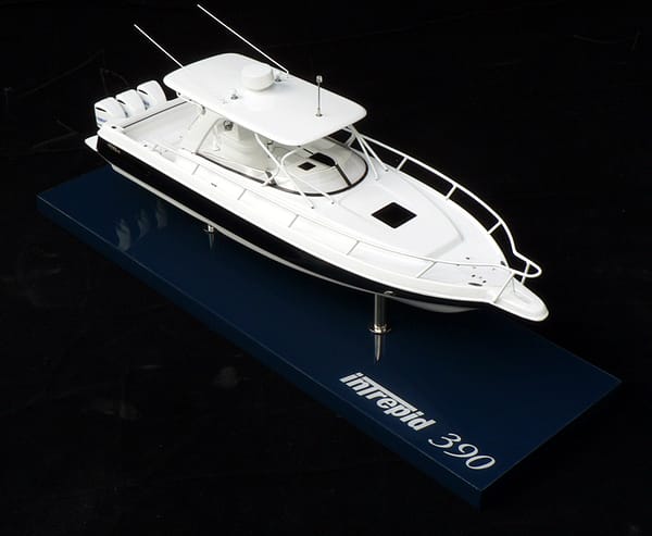 Intrepid 390 Sport Yacht Model by Abordage