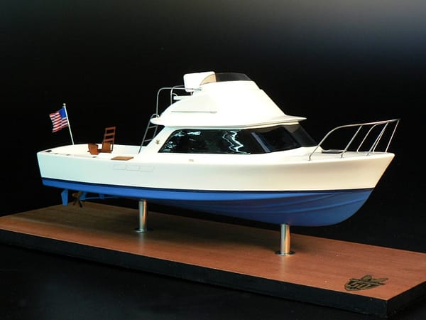 Bertram 31 Boat Model built by Abordage
