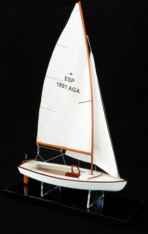 Snipe 420. Model built by Abordage