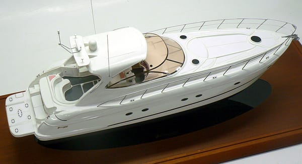 Cruisers Yachts 560 "Part Wave"