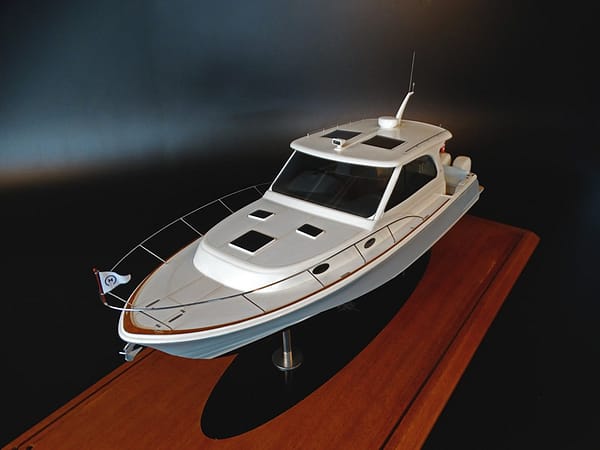 Hinckley 40X custom model