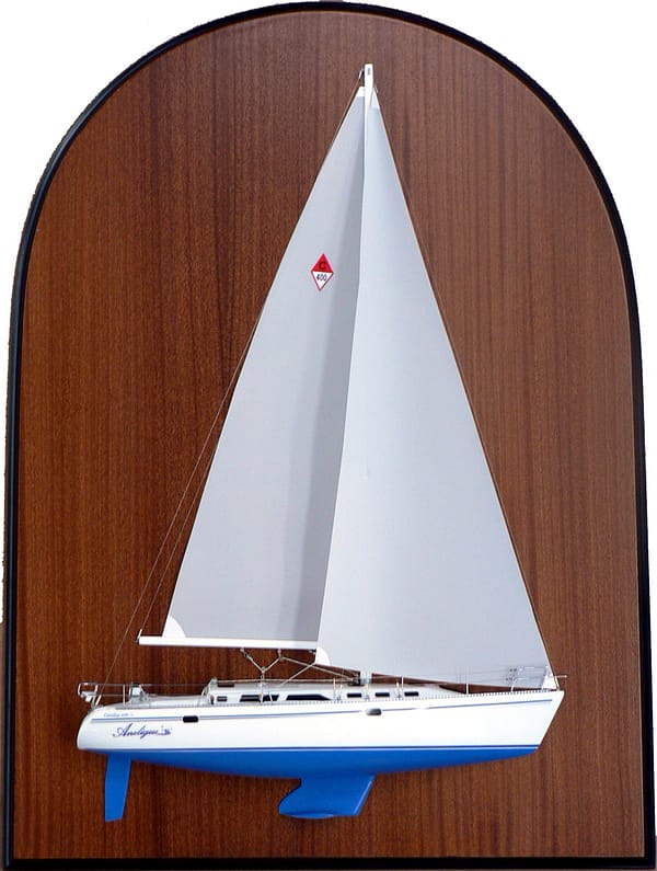 Catalina 400 "Aneligue". Model built by Abordage