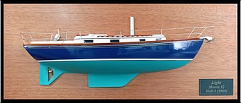 Morris 32 custom half model with deck details