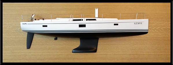 Hanse 455 half model with deck details