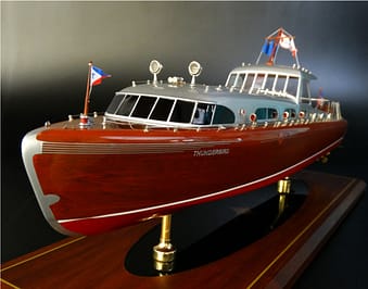 Hacker Craft 55 "Thunderbird" Ship model built by Abordage