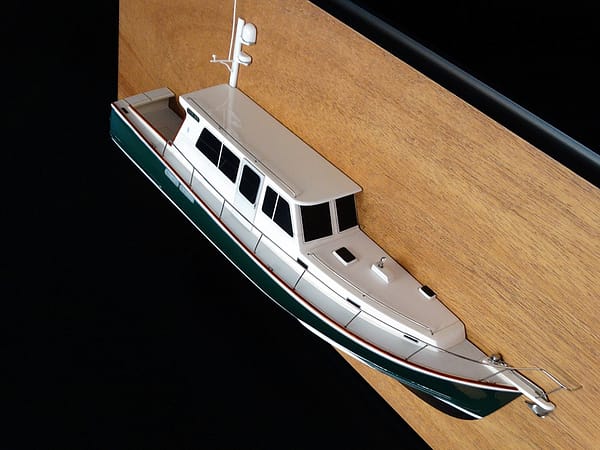 Duffy 42 half model with deck details